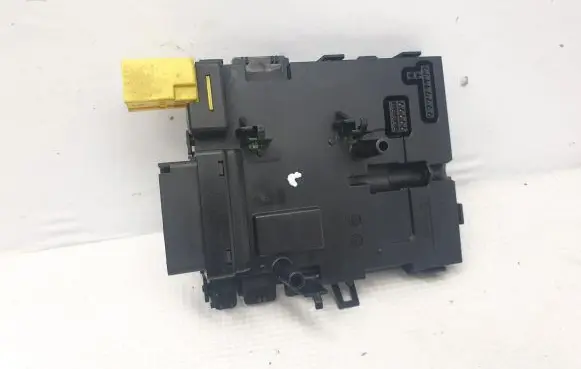 Volkswagen PASSAT B6 Steering angle sensor 3C0953549A 05113810