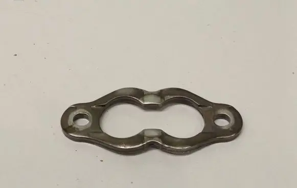 Volkswagen PASSAT B6 Fuel Injector clamp holder 