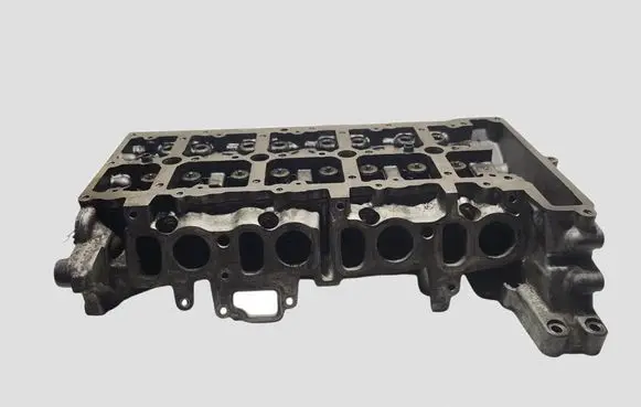 BMW 5 F10 F11 Engine head 155732201 V8388448