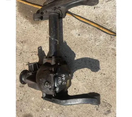 Mitsubishi Pajero Front axle beam 