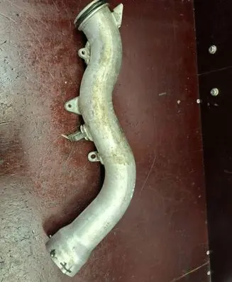 Intercooler hose/pipe
