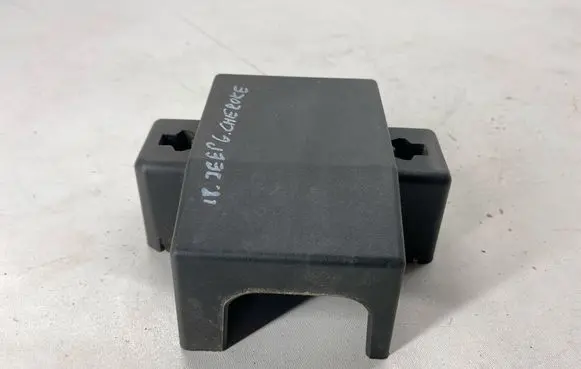 Jeep Grand Cherokee Other engine bay part 68257862AA