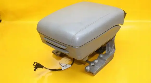 Porsche Cayenne (9PA) Armrest 963