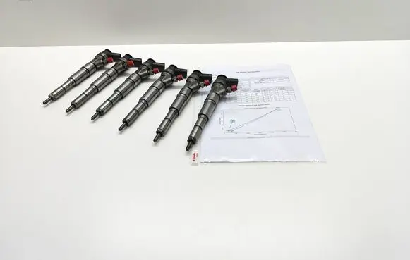 BMW 5 E60 E61 Fuel injectors set 7794652 0445110212 212