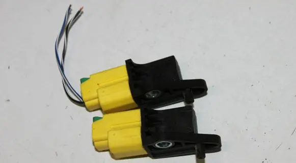 Volkswagen PASSAT B7 Airbag deployment crash/impact sensor 5N0959351B