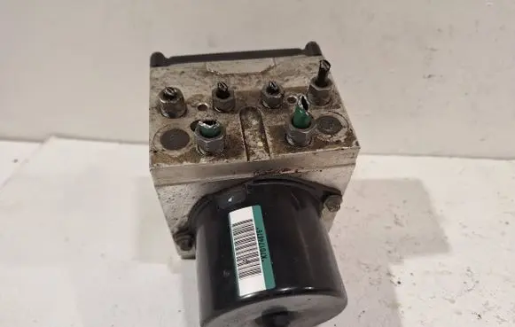 Peugeot 407 ABS Pump 15054001