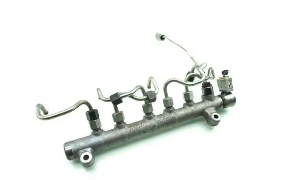 Volvo S60 Fuel main line pipe 31303612