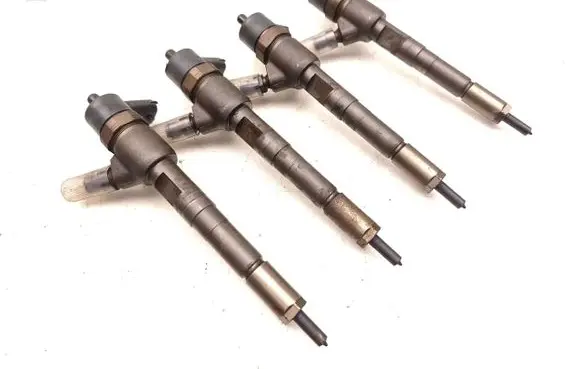 Opel Combo C Fuel injectors set 0445110183
