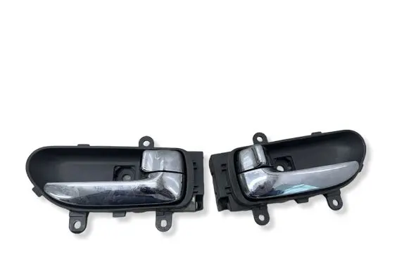 Nissan X-Trail T31 Front door interior handle 