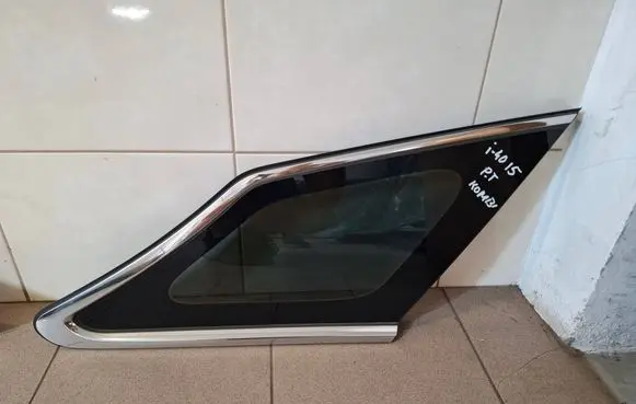 Hyundai i40 Rear side window 878203Z000