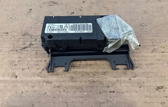 Peugeot 5008 Bluetooth control unit module 17749941 9665183080 00733096