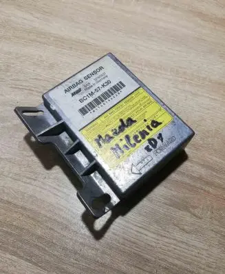 Mazda 323 F Airbag control unit/module BC1M57K30