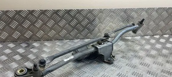 Audi A4 S4 B7 8E 8H Front wiper linkage and motor 8E2955119A