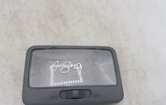 Honda HR-V Rear seat light O2C13