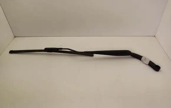 Ford Mustang VI Front wiper blade arm FR3B17B589AA