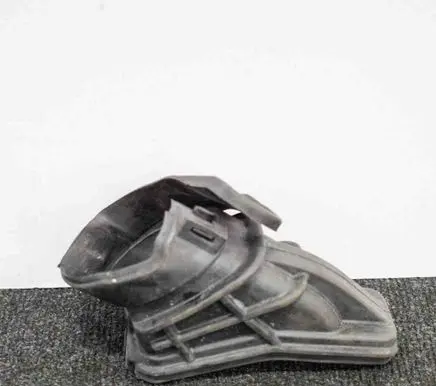 Ford Focus Air intake hose/pipe AV619A675AD
