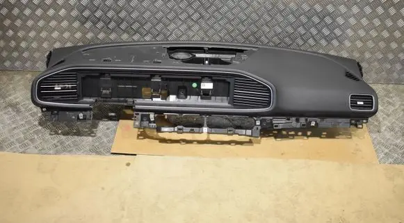 Mercedes-Benz GLE W167 Dashboard A1676809700555525