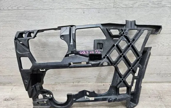 Volkswagen Golf VII Front bumper mounting bracket 5G0807723D