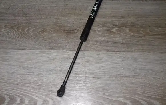 Volvo S80 Tailgate/trunk strut/damper 9483297