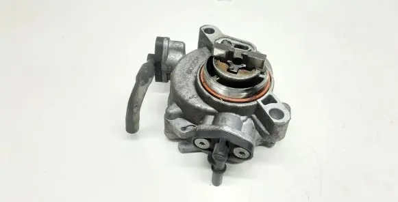Volvo V60 Vacuum pump 9684786780