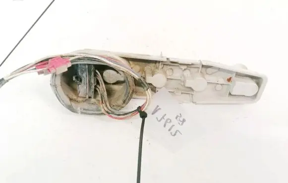 Renault Espace II Tail light bulb cover holder