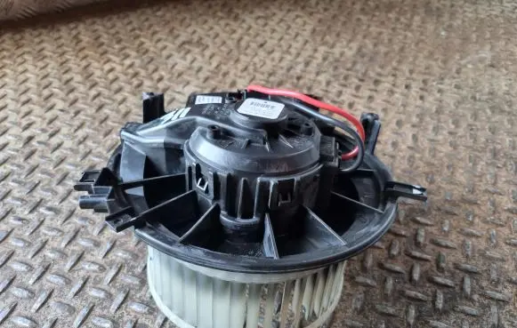 Volkswagen Tiguan Allspace Heater fan/blower 3QF819021 5Q0907521E