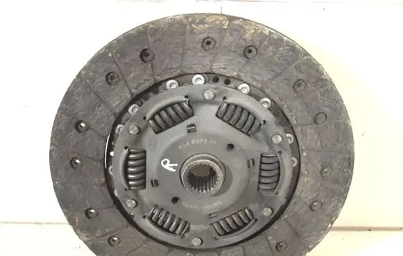 Volkswagen PASSAT B5 Clutch pressure plate 324027210