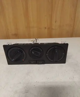Volkswagen Golf IV Climate control unit 1J0820045F 657837L09 901511210000