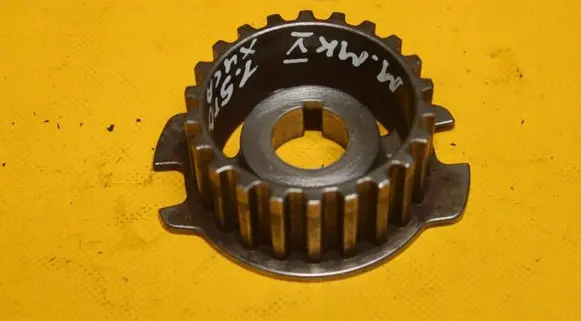 Ford Mondeo MK V Fuel pump gear (pulley) 