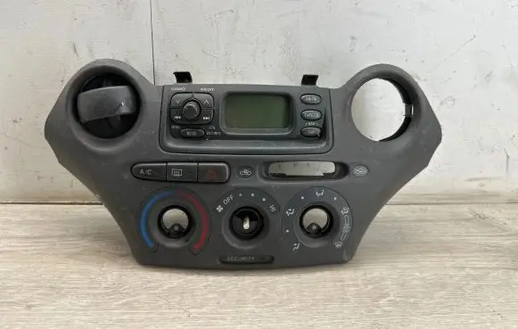 Toyota Yaris Climate control unit 7583527011 7582687010 58270701D0