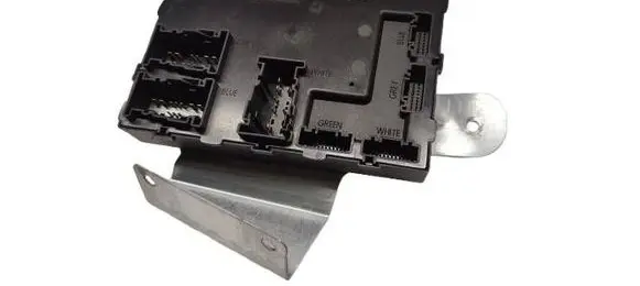 Ford Fiesta Comfort/convenience module 8V5115K600CF F005V00545 030047316102