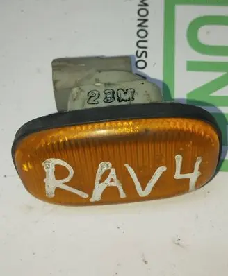 Toyota RAV 4 (XA10) Front fender indicator light 