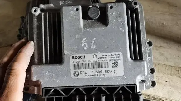 Mini One - Cooper Coupe R56 Engine control unit/module 0261201966 7600020 030031648
