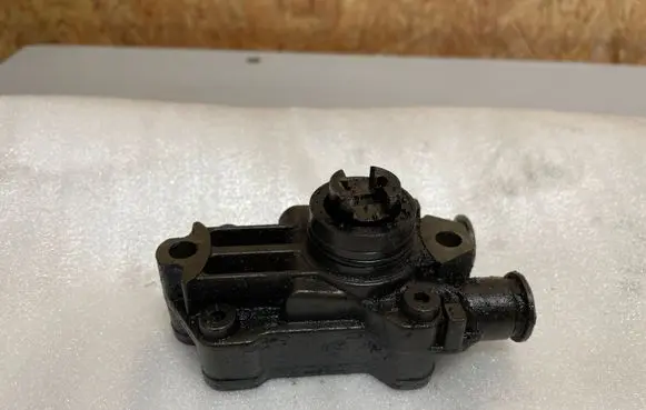Mercedes-Benz E W210 Fuel injection high pressure pump A6110900250