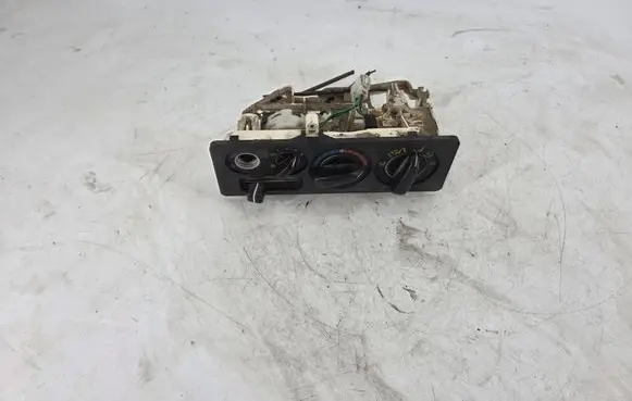 Mitsubishi Pajero Climate control unit