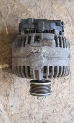 Renault Kangoo II Generator/alternator 0124525139