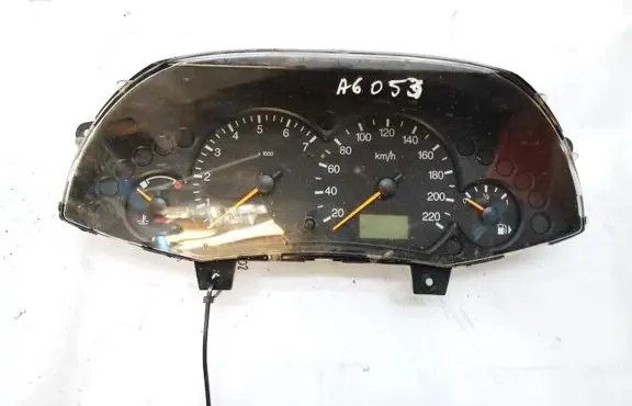 Ford Focus Speedometer (instrument cluster) 98ap10841bc 98ap-10841-bc