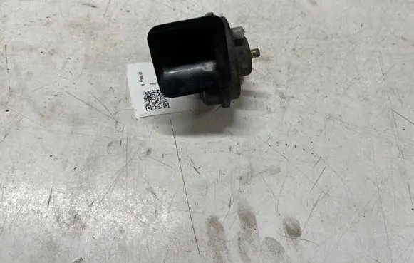 Volkswagen Golf V Horn signal 703881157