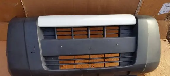 Peugeot Bipper Front bumper 1308778070