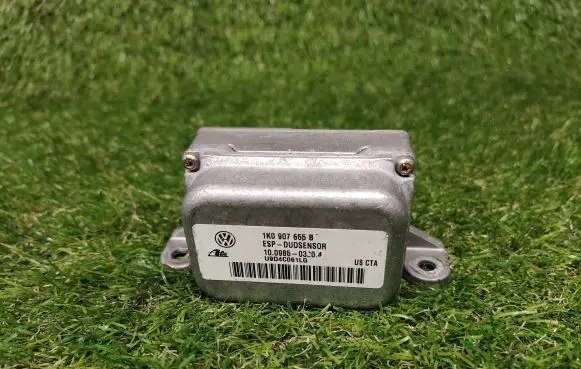 Volkswagen Golf V ESP acceleration yaw rate sensor 1K0907655B