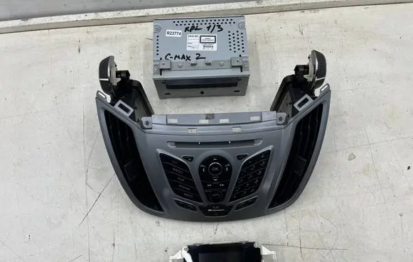 Ford C-MAX II Radio/CD/DVD/GPS head unit AM5T18C815GK BM5T18B955BE BM5T18K811BA