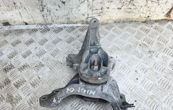 Mini One - Cooper Coupe R56 Engine mount bracket 6784357