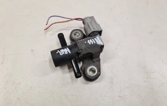 Nissan Murano Z51 Turbo solenoid valve K5T46696 8818