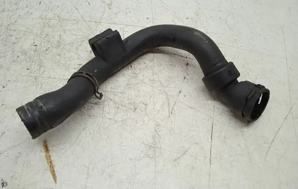 Audi A4 S4 B6 8E 8H Engine coolant pipe/hose 8E0121101