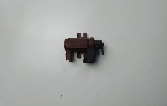 Volvo S80 Turbo solenoid valve 6G909E882