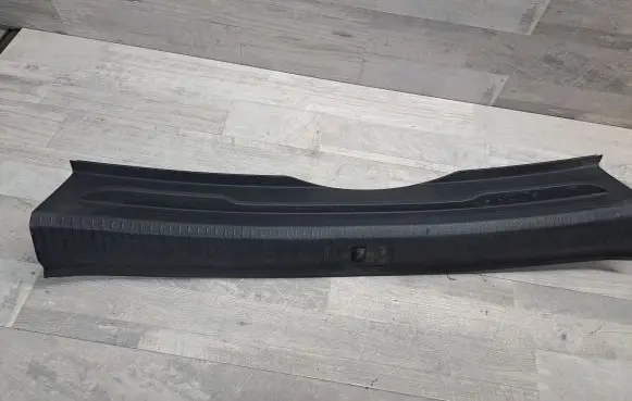 Volkswagen Golf VII Trunk/boot sill cover protection 5G9863459