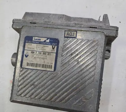 Volvo S40, V40 Engine control unit/module 7700868321 7700103515A R04080002D