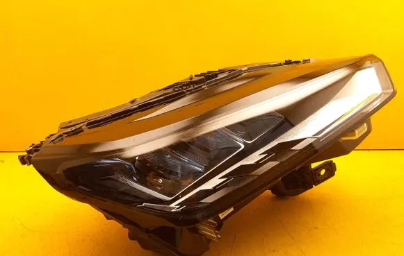 Peugeot 3008 III Headlight/headlamp 9861531580