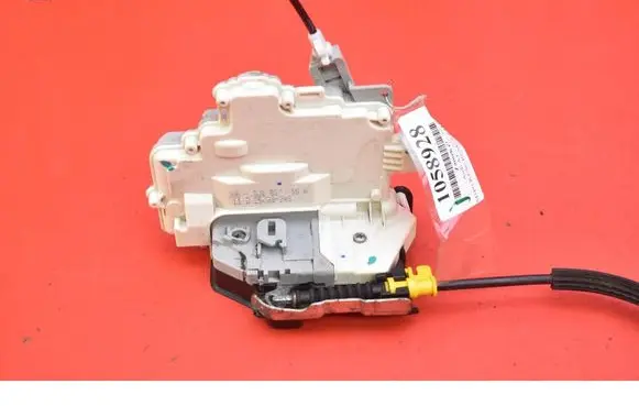 Audi A4 S4 B8 8K Front door lock 8J1837016A