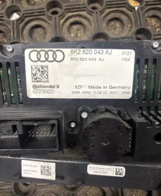 Audi A4 S4 B8 8K Climate control unit 8K2820043AJ A2C37834200